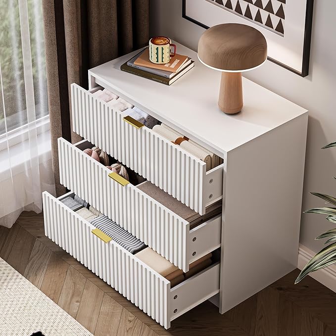 MAISONARIA 3-Piece Dresser Bedroom Set, 5 Drawer Dresser & 3 Drawer Nightstands with Gold Handles, Fluted Wood Chest of Drawers for Bedroom, Living Room, Entryway, White