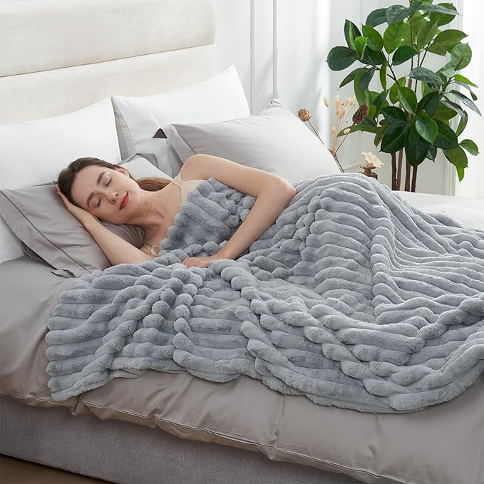 Amélie Home Faux Fur Throw Blanket for Couch, Cozy Fuzzy Fluffy Fur Luxurious Soft Striped Plush Gift Blankets for Family Sofa Chair Bedroom, 55"x70", Light Grey