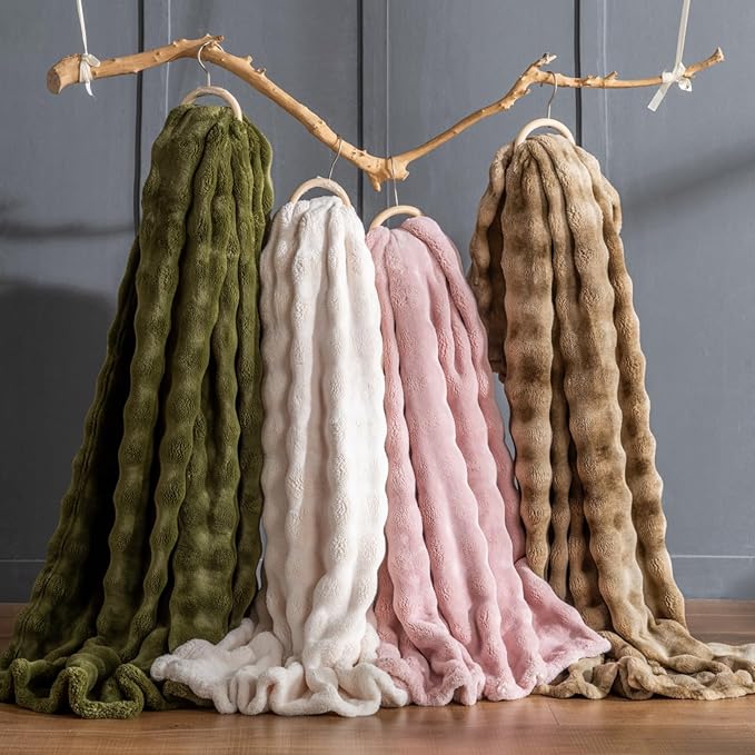 Pink Faux Fur Throw Blanket for Couch, Soft Fluffy Bubble Blanket for Bed Sofa, Thick Warm Plush Fuzzy Rabbit Fur Blanket for Cute Home Decor, 50"X 60"