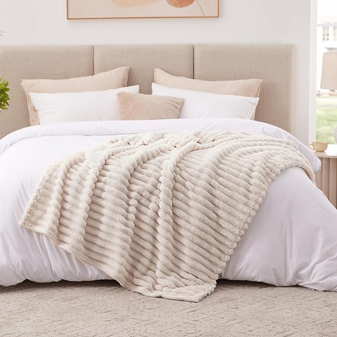 EXQ Home Fleece Throw Blanket for Couch or Bed - 3D Stripe Jacquard Decorative Blankets - Cozy Soft Lightweight Fuzzy Flannel Blanket Suitable for All Seasons(50"??60",Beige)