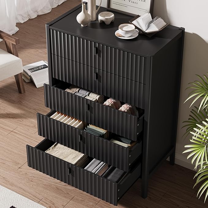 MAISONARIA 3-Piece Dresser Bedroom Set, 5 Drawer Dresser & 2 Drawer Nightstands with Metal Handles, Fluted Wood Chest of Drawers for Bedroom, Living Room, Entryway, Black
