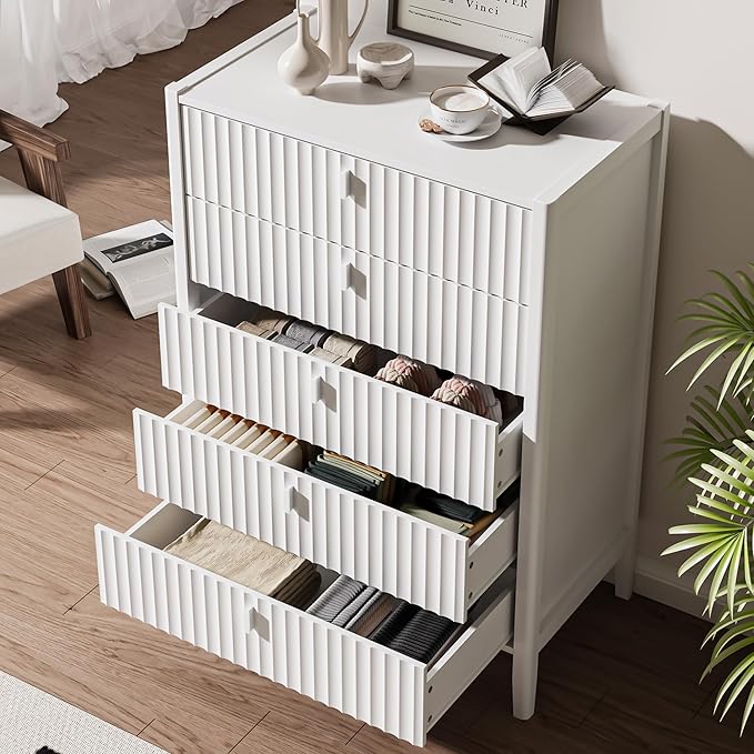 MAISONARIA 3-Piece Dresser Bedroom Set, 5 Drawer Dresser & 2 Drawer Nightstands with Metal Handles, Fluted Wood Chest of Drawers for Bedroom, Living Room, Entryway, White