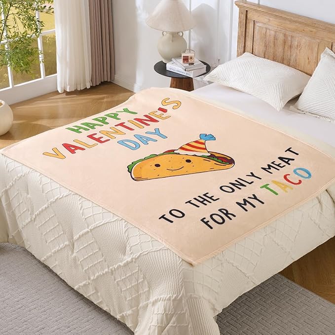 Funny Valentine?€?s Day Gift for Him or Her ?€? Cute Taco Fleece Throw Blanket, Soft & Cozy Romantic Throw for Couples