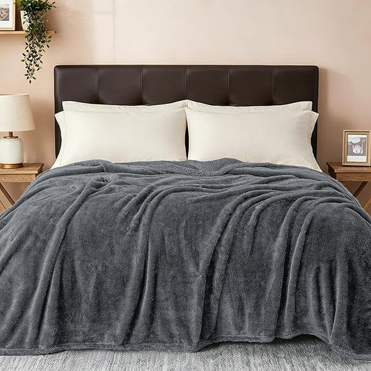 Exclusivo Mezcla Plush Fuzzy Fleece Bed Blanket King Size, Super Soft, Fluffy and Warm Blankets for Couch, Bed, All Season (Dark Grey, 90x104 inches)
