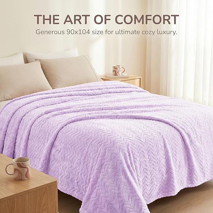 Exclusivo Mezcla Queen Blanket for Bed, Cozy Lightweight Fleece Blankets for All Season, Decorative Giftable Fuzzy Plush Wave Textured Suitable for Women, Men, Lilac Purple, 90x90 Inches