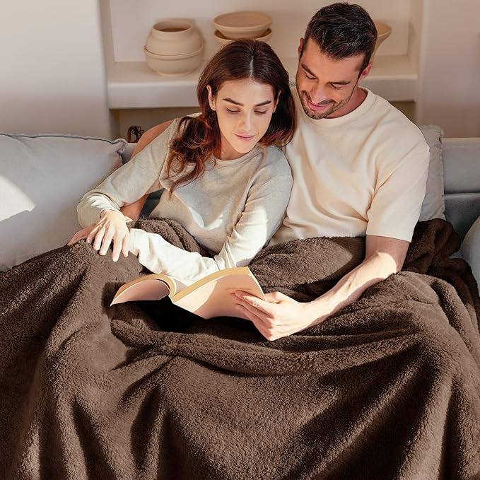 Exclusivo Mezcla Queen Size Blanket for Bed, Super Soft Velvet Plush Fleece Blankets, Fuzzy Cozy and Warm for Winter, 90x90 Inches, Coffee
