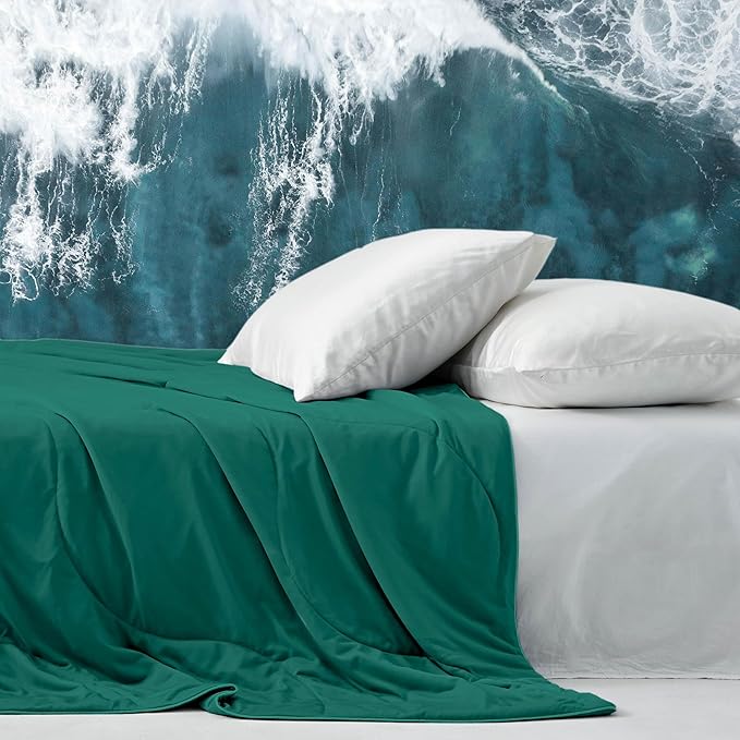DOWNCOOL Cooling Comforter King Size, Green Cooling Blanket for Hot Sleeper, Lightweight & Breathable Blanket for Night Sweats,Dual-Side Cooling Summer Bedding,106"X90"