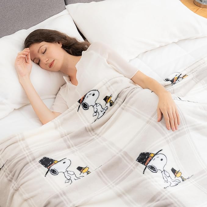 Berkshire Blanket Peanuts® VelvetLoft® Cute Character Snoopy Plush Blanket,Lakeside Plaid Harvest Snoopy and Woodstock Grey,Full/Queen 90 in x 90 in (Official Peanuts® Product)