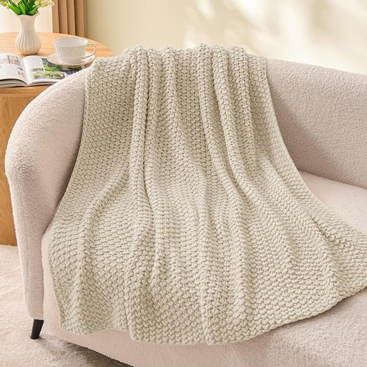 BEDELITE Chunky Cable Knit Throw Blanket, Acrylic Chunky Knitted Blankets, Super Soft Cozy Woven Beige Throw Blanket for Sofa Couch Bed Room Home Decor, Gift for Women, 50"x60"