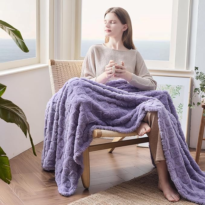 NEWCOSPLAY Super Soft Queen Blanket Lavender Premium Silky Flannel Fleece 3D Heart Checkered Lightweight Bed Blanket All Season Use (Lavender Heart, Queen(90"x90"))