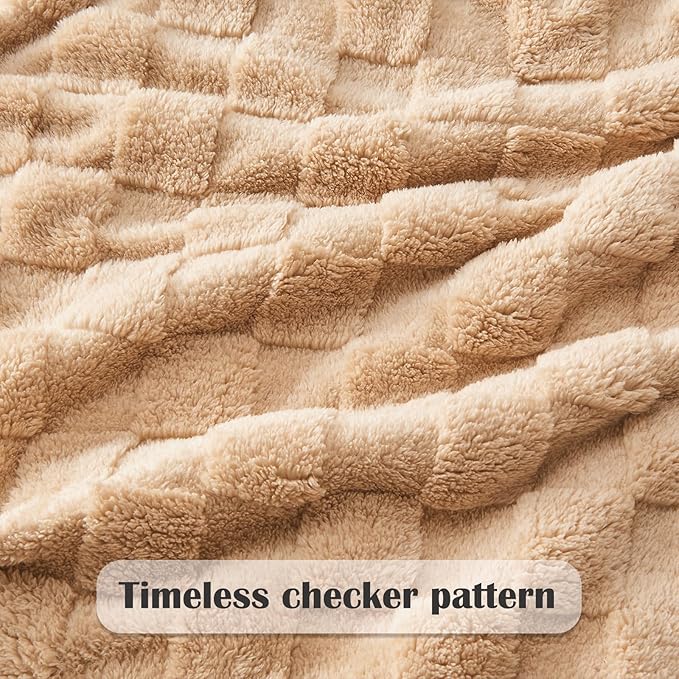 NEWCOSPLAY Super Soft King Blanket Brown Premium Silky Flannel Fleece 3D Checkered Lightweight Bed Blanket All Season Use (Brown Checkered, King(90"x110"))