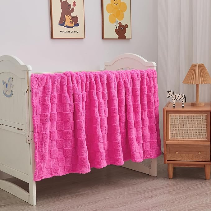 NEWCOSPLAY Super Soft Throw Blanket Hot Pink Premium Silky Flannel Fleece 3D Checkered Lightweight Bed Blanket All Season Use (Hot Pink Checkered, Throw(50"x70"))