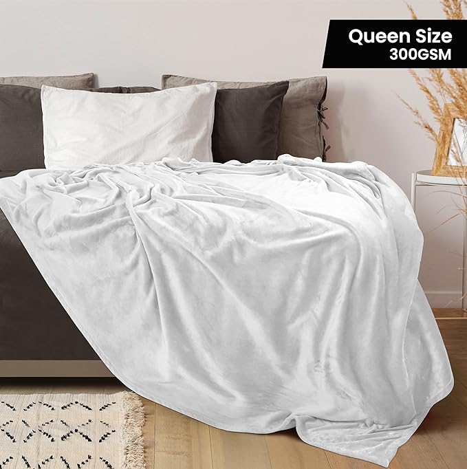 Utopia Bedding Fleece Blanket Queen Size White (90x90 Inches) Ultra Soft Warm Lightweight Microfiber Breathable Anti-Static Cozy Bed Blanket, All-Season Home Decor Gift for Men & Women