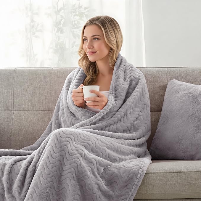 Exclusivo Mezcla Fleece Throw Blanket for Couch, Cozy Lightweight Blankets for All Season, Decorative Giftable Fuzzy Plush Wave Textured Throws for Women, Men, Light Grey, 50x70 Inches