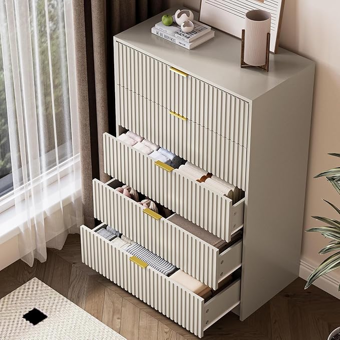 MAISONARIA 3-Piece Dresser Bedroom Set, 5 Drawer Dresser & 3 Drawer Nightstands with Gold Handles, Fluted Wood Chest of Drawers for Bedroom, Living Room, Entryway, Beige