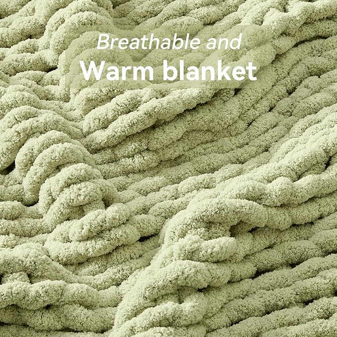 Negwoo Chunky Knit Throw Blanket, 30''*40'' Knitted Throw Chenille Yarn for Bed Couch, Handmade Light Green Crochet Big Thick Blanket, Machine Washable Cute Comfy Blanket for Home Decor