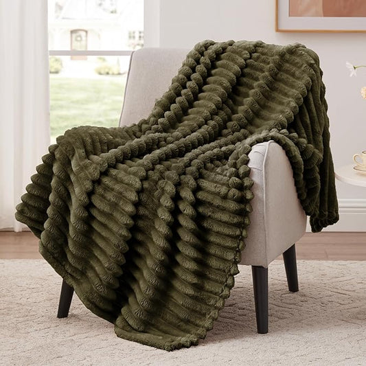 EXQ Home Fleece Throw Blanket for Couch or Bed - 3D Stripe Jacquard Decorative Blankets - Cozy Soft Lightweight Fuzzy Flannel Blanket Suitable for All Seasons(50"??60",Dark Green)