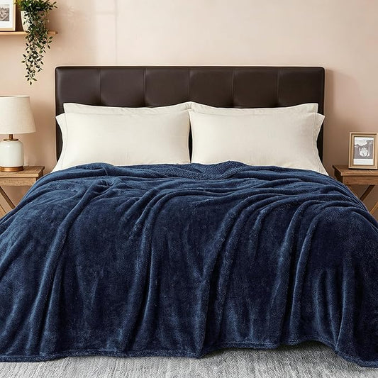 Exclusivo Mezcla Plush Fuzzy Fleece Bed Blanket Queen Size, Super Soft, Fluffy and Warm Blankets for Couch, Bed, All Season (Navy Blue, 90x90 inches)