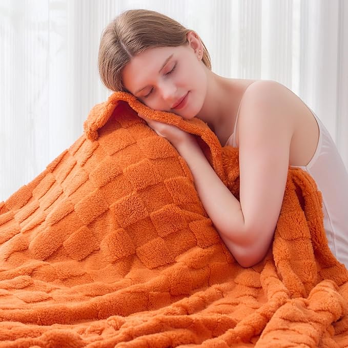 NEWCOSPLAY Super Soft Twin Blanket Orange Premium Silky Flannel Fleece 3D Checkered Lightweight Bed Blanket All Season Use (Orange Checkered, Twin(60"x80"))