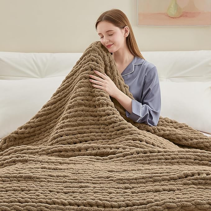 Negwoo Chunky Knit Throw Blanket, 80''*90'' Knitted Throw Chenille Yarn for Bed Couch, Handmade Light Brown Crochet Big Thick Blanket, Machine Washable Cute Comfy Blanket for Home Decor