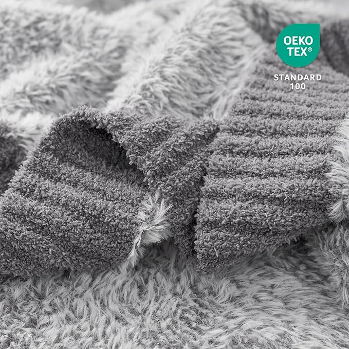 Amélie Home Knit Throw Blanket for Couch, Super Soft Fuzzy Cozy Throw, Giftable Knitted Blanket for Women Men, Birthday, Sofa Bed Living Room Decor, 50" x 60", Heather Grey