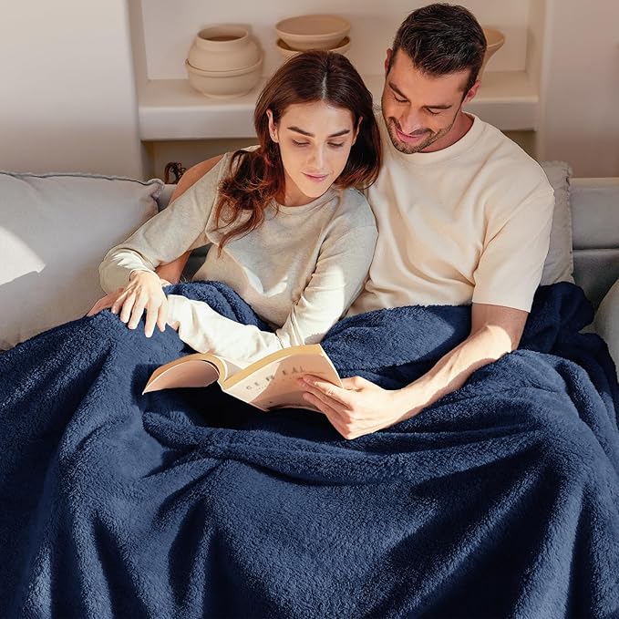 Exclusivo Mezcla Queen Size Blanket for Bed, Super Soft Velvet Plush Fleece Blankets, Fuzzy Cozy and Warm for Winter, 90x90 Inches, Navy Blue