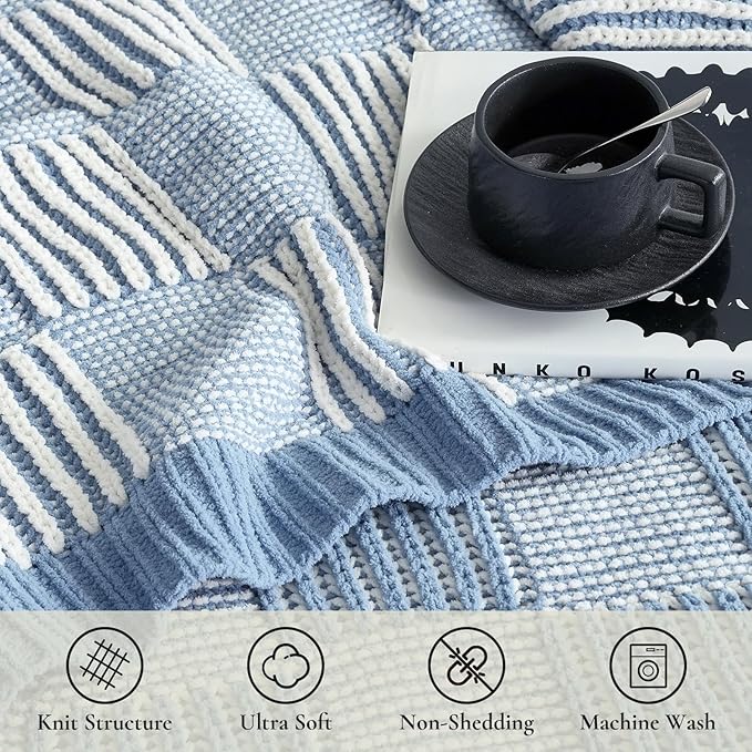 Amélie Home Knit Throw Blanket, Soft Chenille Cozy Breathable Pineapple Chunky Decorative Blanket for Couch, Bed & Sofa, French-Inspired Lightweight Warm Gift for Women, Washed Blue, 50"x60"