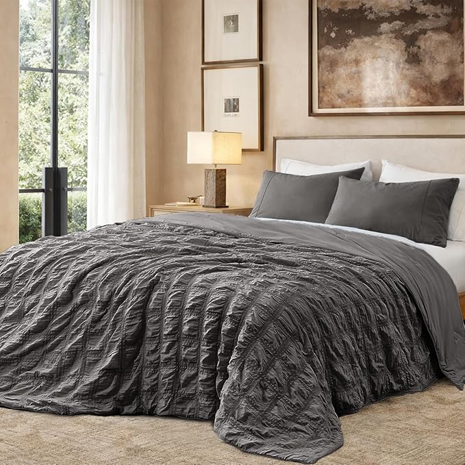 Cozy Bliss Cooling Comforter Seersucker Plaid Queen Size, Q-Max 0.45 Lightweight Cooling Blanket, Breathable Silk Smooth Summer Bedding Quilt for Hot Sleepers Night Sweats Dark Gray