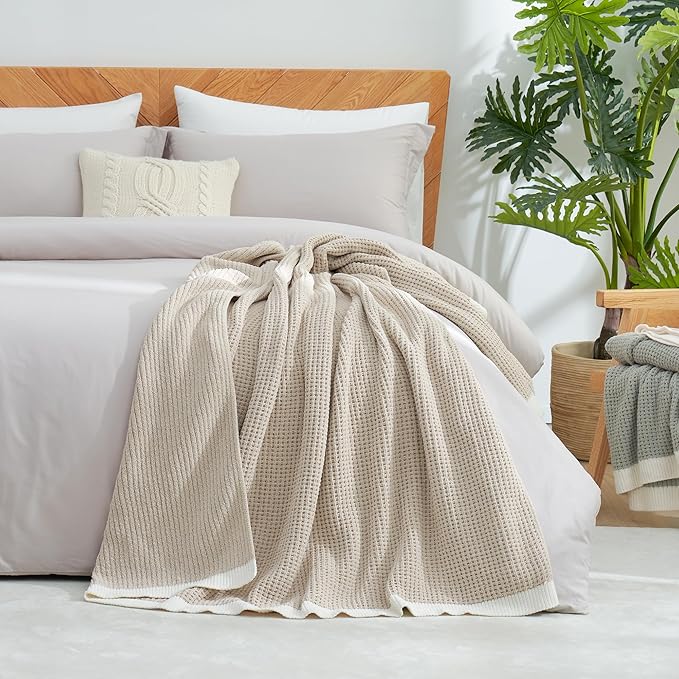 Amélie Home Chenille Throw Blanket, Soft Cozy Waffle Throw for Couch & Sofa, Warm Yet Lightweight, Breathable All-Season Throws for Women Men, Housewarming, Birthdays, 50"x60", Beige
