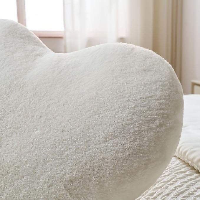2PCS Throw Pillows Heart Pillow Home Decor Decorative Couch Pillows Bed Pillows Outdoor Pillows Valentine Gifts,White 9"*13"