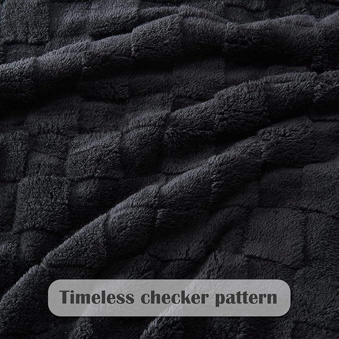 NEWCOSPLAY Super Soft Queen Blanket Black Premium Silky Flannel Fleece 3D Checkered Lightweight Bed Blanket All Season Use (Black Checkered, Queen(90"x90"))