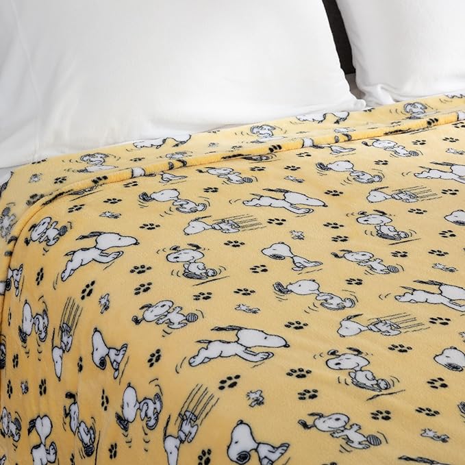 Berkshire Blanket Peanuts® VelvetLoft® Cute Character Snoopy Plush Blanket,Peanuts Poses and Paws Sundress,Full/Queen 90 in x 90 in (Official Peanuts® Product)