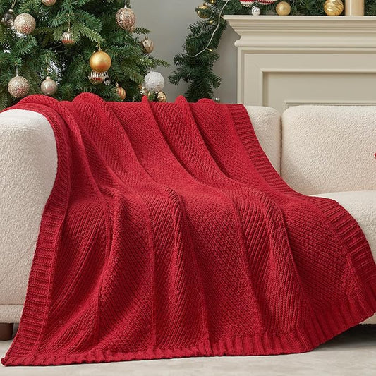 Amélie Home Knit Throw Blanket, Soft Chenille Cozy Breathable Chevron Chunky Decorative Blanket for Couch, Bed & Sofa, French-Inspired Lightweight Warm Gift for Women, Christmas Red, 50"x60"