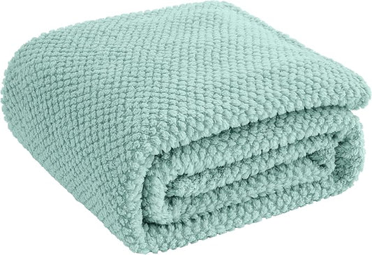 Sage Green 300GSM Fleece Large King Blanket for Couch Sofa Bed, 90x104 Soft Cozy Flannel Blankets, Lightweight Fuzzy Fluffy Throws for Women