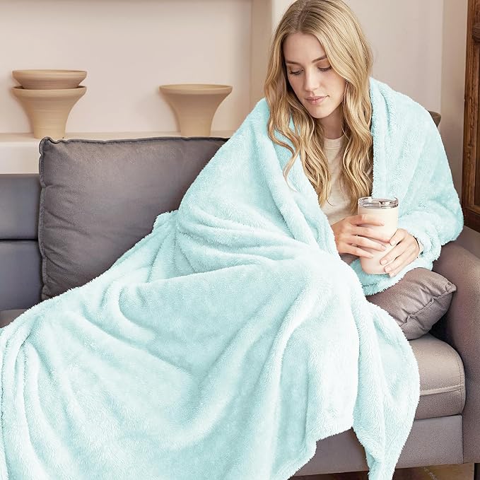 Exclusivo Mezcla Plush Fuzzy Fleece Throw Blanket Extra Large, Super Soft, Fluffy and Warm Blankets for Couch, Bed, All Season (Mint Green, 50x70 inches)