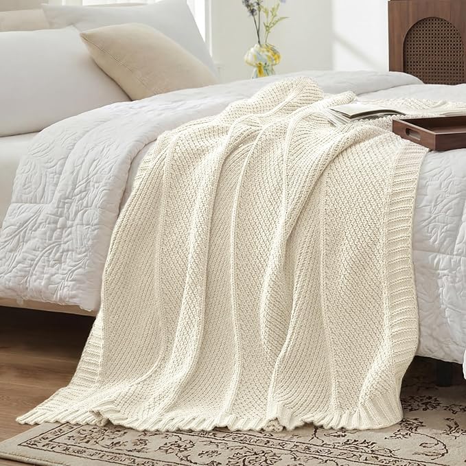 Amélie Home Knit Throw Blanket, Soft Chenille Cozy Breathable Chevron Chunky Decorative Blanket for Couch, Bed & Sofa, French-Inspired Lightweight Warm Gift for Women, Ivory, 50"x60"