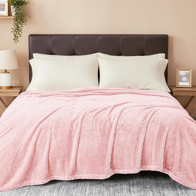 Exclusivo Mezcla Plush Fuzzy Fleece Bed Blanket Queen Size, Super Soft, Fluffy and Warm Blankets for Couch, Bed, All Season (Light Pink, 90x90 Inches)