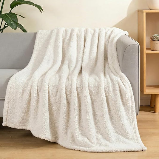 Exclusivo Mezcla Soft Fleece Throw Blanket for Couch, Super Soft Velvet Plush Fleece Blankets, Fuzzy Cozy and Warm for Winter, 50x60 Inches, Ivory