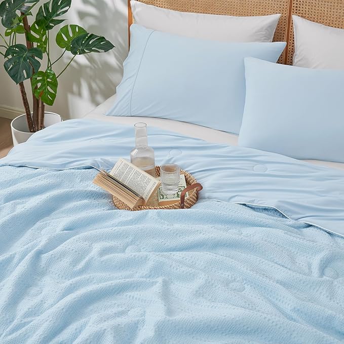Amélie Home Waffle Cooling Comforter Twin Size, Q-Max 0.45 Reversible Lightweight Cooling Blanket for Hot Sleepers, Breathable Bedding for Night Sweats, 68"x90", Sky Blue