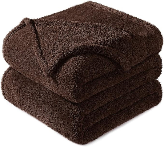 Exclusivo Mezcla Twin Size Blanket for Bed, Super Soft Velvet Plush Fleece Blankets, Fuzzy Cozy and Warm for Winter, 60x80 Inches, Coffee