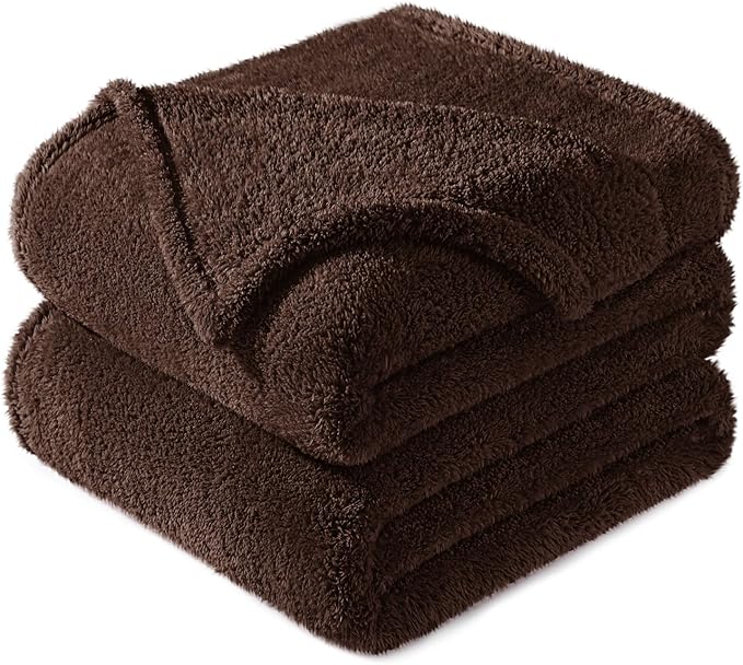 Exclusivo Mezcla King Size Blanket for Bed, Super Soft Velvet Plush Fleece Blankets, Fuzzy Cozy and Warm for Winter, 90x104 Inches, Coffee