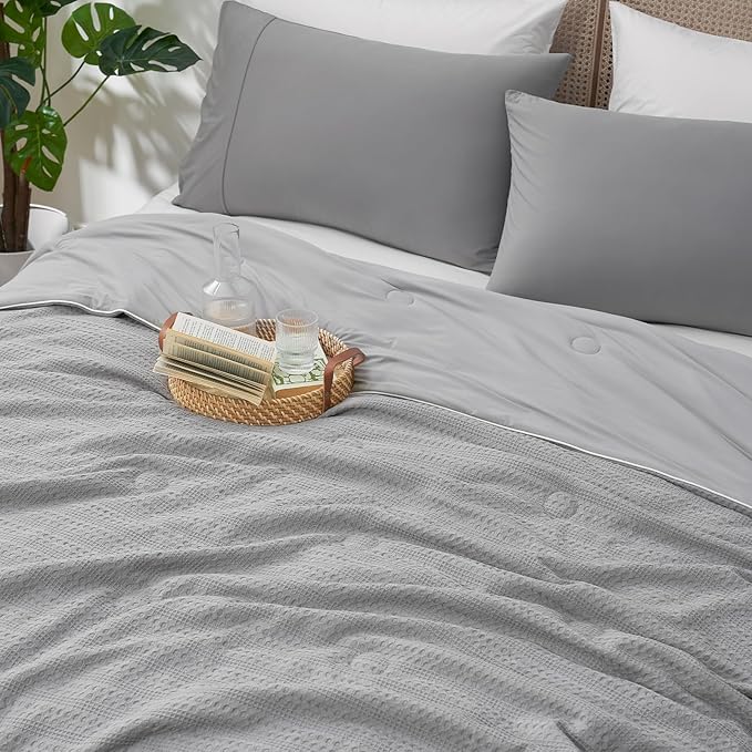 Amélie Home Waffle Cooling Comforter King Size, Q-Max 0.45 Reversible Lightweight Cooling Blanket for Hot Sleepers, Breathable Bedding for Night Sweats, 106"x90", Cool Gray