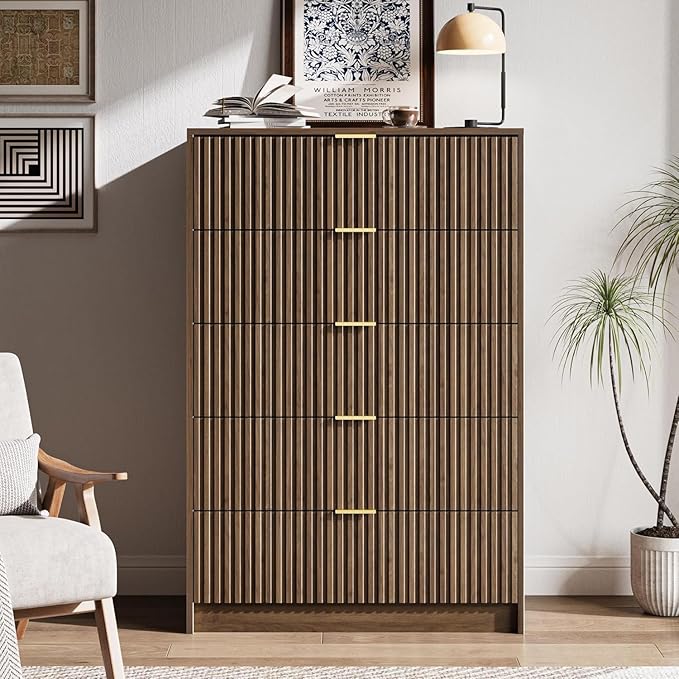 MAISONARIA 3-Piece Dresser Bedroom Set, 5 Drawer Dresser & 2 Drawer Nightstands with Gold Handles, Fluted Wood Chest of Drawers for Bedroom, Living Room, Entryway, Walnut