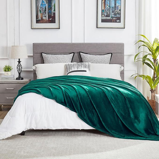 DREAMNINE Extra Large Soft Comfy Fluffy Fleece Bed Blanket Full Size 80" x 90", Luxury Decorative Fuzzy Blanket for Women Girl,Big Cozy Shaggy Warm Flannel Blankets for Winter Autumn Pets,Forest Green