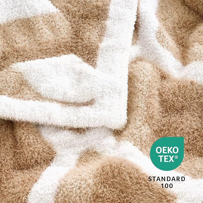 Amélie Home Knit Throw Blanket for Couch, Super Soft Fuzzy Cozy Throw, Giftable Knitted Blanket for Women Men, Birthday, Sofa Bed Living Room Decor, 50" x 60", Diamond Beige