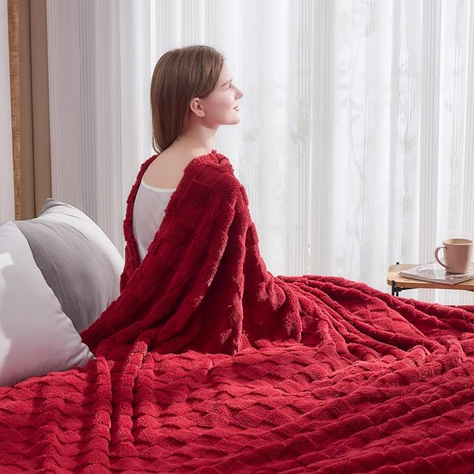 NEWCOSPLAY Super Soft Queen Blanket Red Premium Silky Flannel Fleece 3D Checkered Lightweight Bed Blanket All Season Use (Red Checkered, Queen(90"x90"))