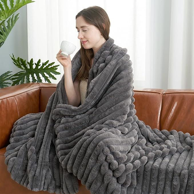 Amélie Home Faux Fur Throw Blanket for Couch, Cozy Fuzzy Fluffy Fur Luxurious Soft Striped Plush Gift Blankets for Family Sofa Chair Bedroom, 55"x70", Charcoal Grey