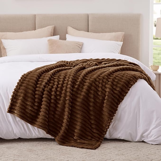EXQ Home Fleece Throw Blanket for Couch or Bed - 3D Stripe Jacquard Decorative Blankets - 280GSM Cozy Soft Lightweight Fuzzy Flannel Blanket Suitable for All Seasons(50"??60",Brown)