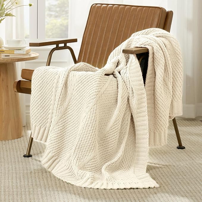Amélie Home Knit Throw Blanket, Soft Chenille Cozy Breathable Chevron Chunky Decorative Blanket for Couch, Bed & Sofa, French-Inspired Lightweight Warm Gift for Women, Ivory, 60"x80"