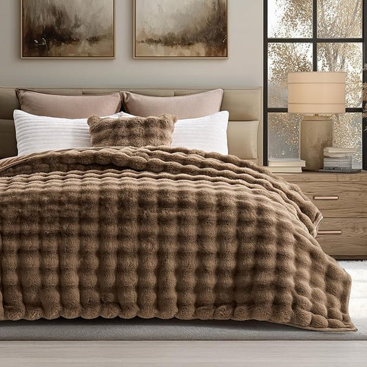 EverGrace Ultra Soft Luxury Fluffy Faux Rabbit Fur Throw Blanket, Thick Warm Bubble Throw for Bed, Cozy Plush Reversible Blankets for Couch, Chair, Sofa, Natural Tan, 90x90 Inches